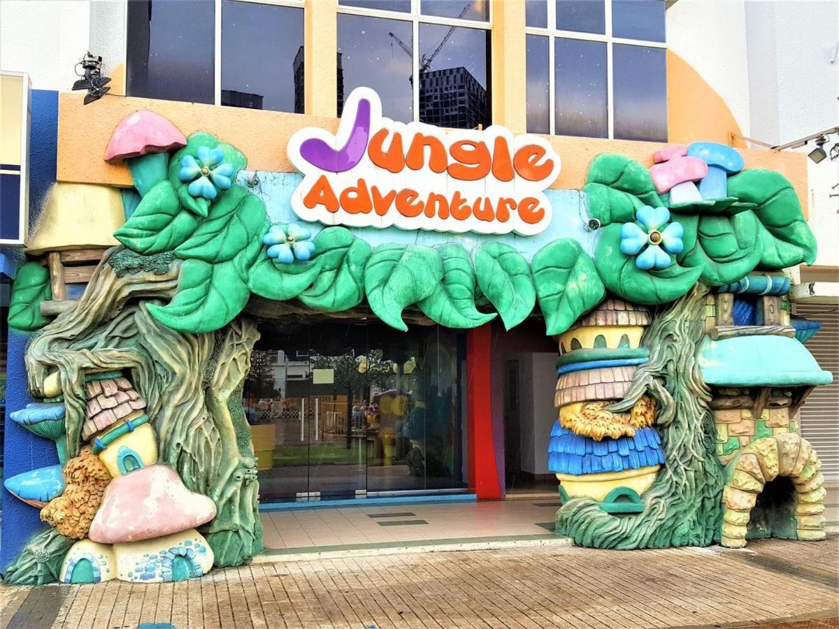 Sinar Rasa Homestay At I-Soho, I-City ชาห์อาลัม ภายนอก รูปภาพ Jungle Adventure