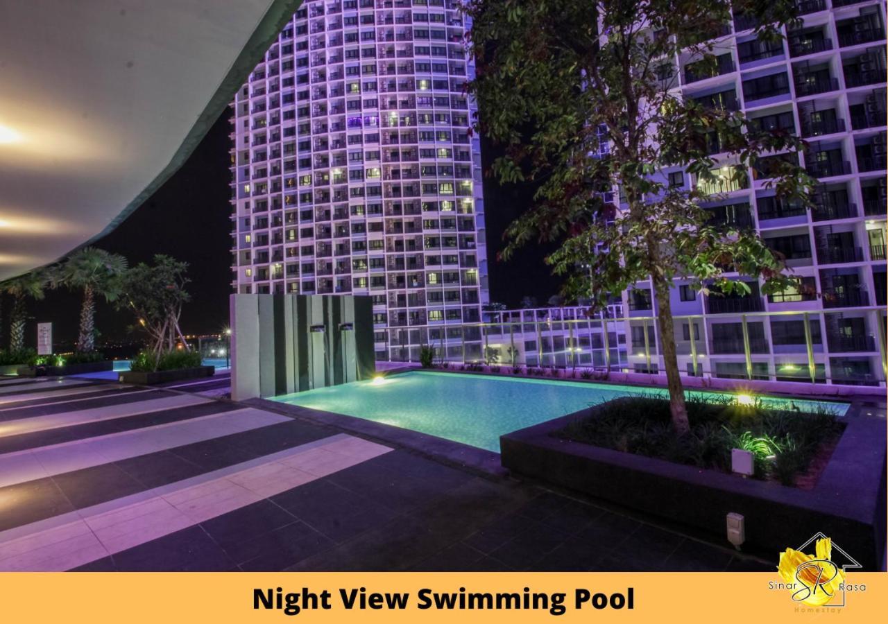 Sinar Rasa Homestay At I-Soho, I-City ชาห์อาลัม ภายนอก รูปภาพ Swimming Pool